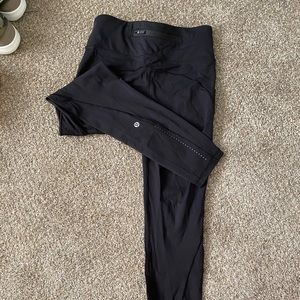 Black lululemon leggings
